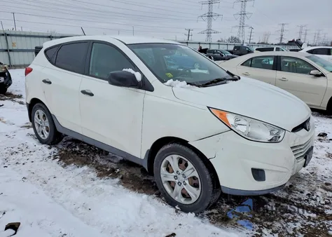 2013 Hyundai Tucson Gl z USA, uszkodzony, nr VIN KM8JT3AB2DU651864